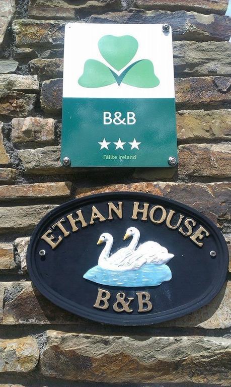 רוסקרברי Ethan House B&B מראה חיצוני תמונה